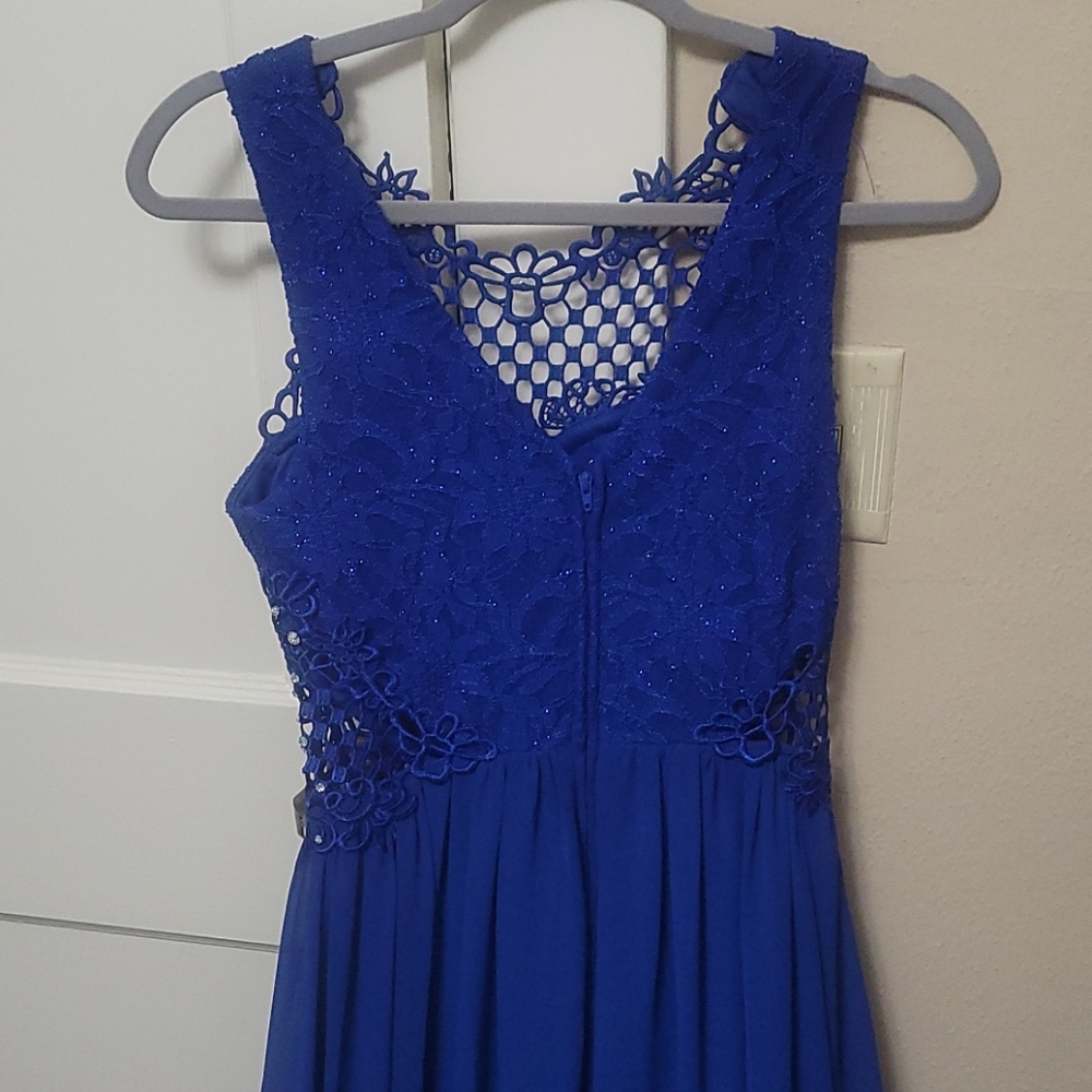 Formal Dress - Picture 2 of 2